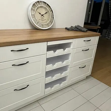 Piano - 2 Bedrooms - Air Conditioning - Garage - Near Warsaw Airport *