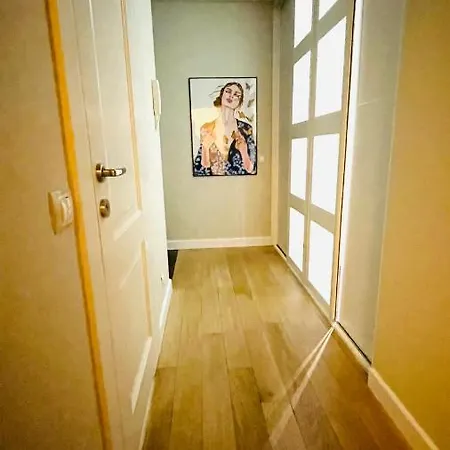 Апартаменти Piano - 2 Bedrooms - Air Conditioning - Garage - Near Warsaw Airport