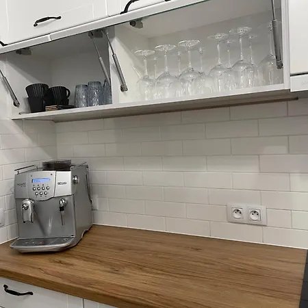 Piano - 2 Bedrooms - Air Conditioning - Garage - Near Warsaw Airport * Юзефослав