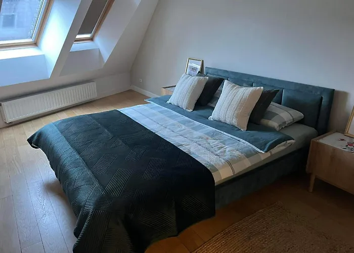 Piano Warszawa Piaseczno - Dwie Sypialnie, Salon, Garaz - 20 Min Od Lotniska Chopina Jozefoslaw